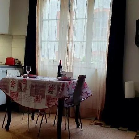 Διαμέρισμα Cosy In *